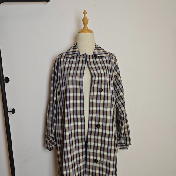 The Row Women’s Tavishina checked silk-blend coat - Picture 3 of 11